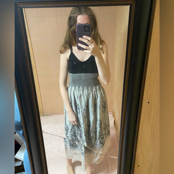 Embroidered Floral Shimmer Sheer Skirt - Picture 3 of 8